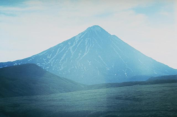  Opala Volcano, Russia, Volcano photo