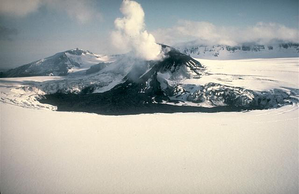Veniaminof volcano, United States, Volcano photo